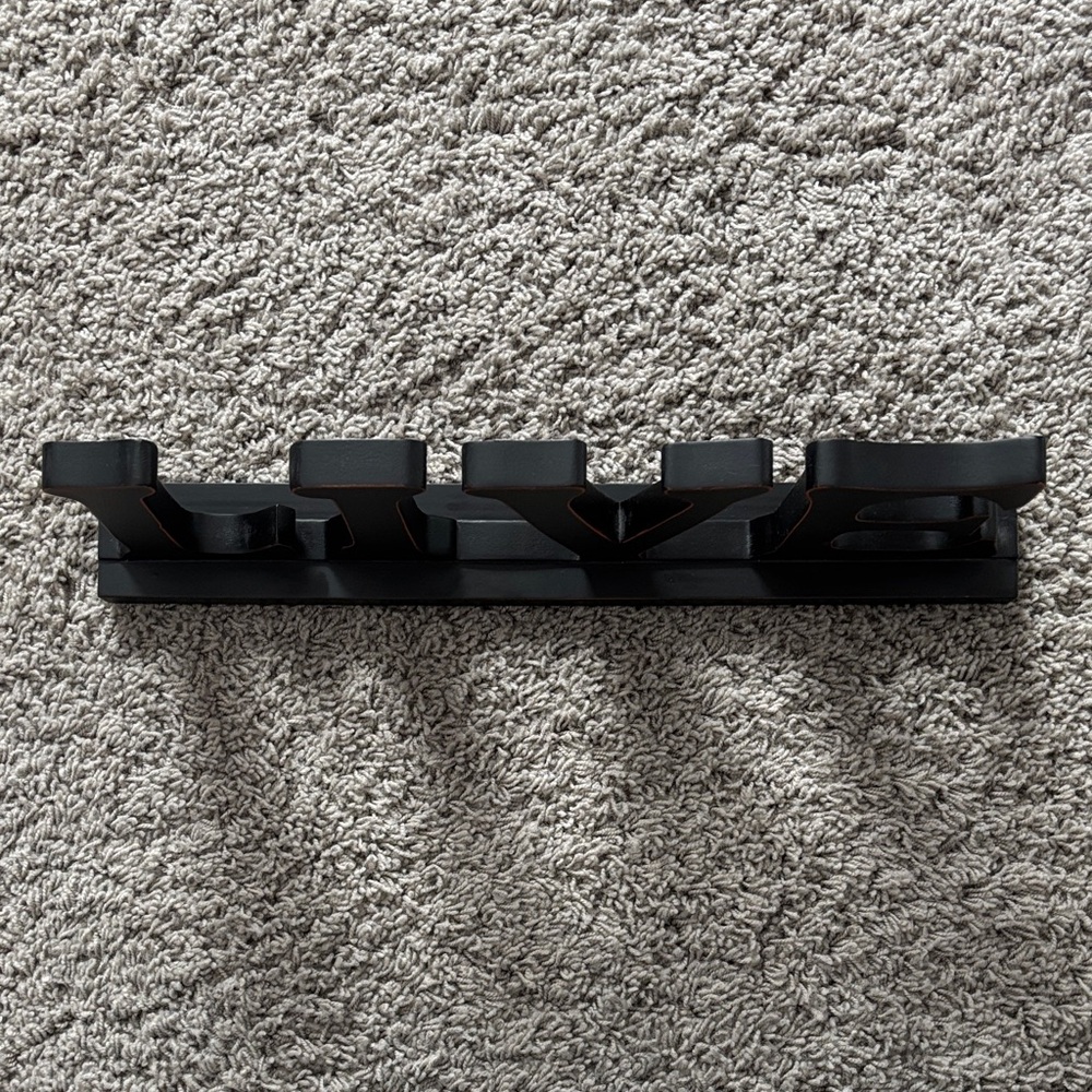 ‘LIVE' Shelf Sign - black - Picture 10 of 10